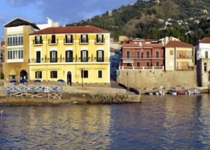 Sirio 4*