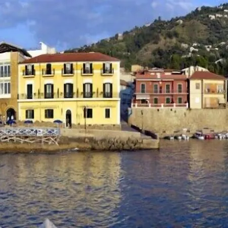 Sirio 4*